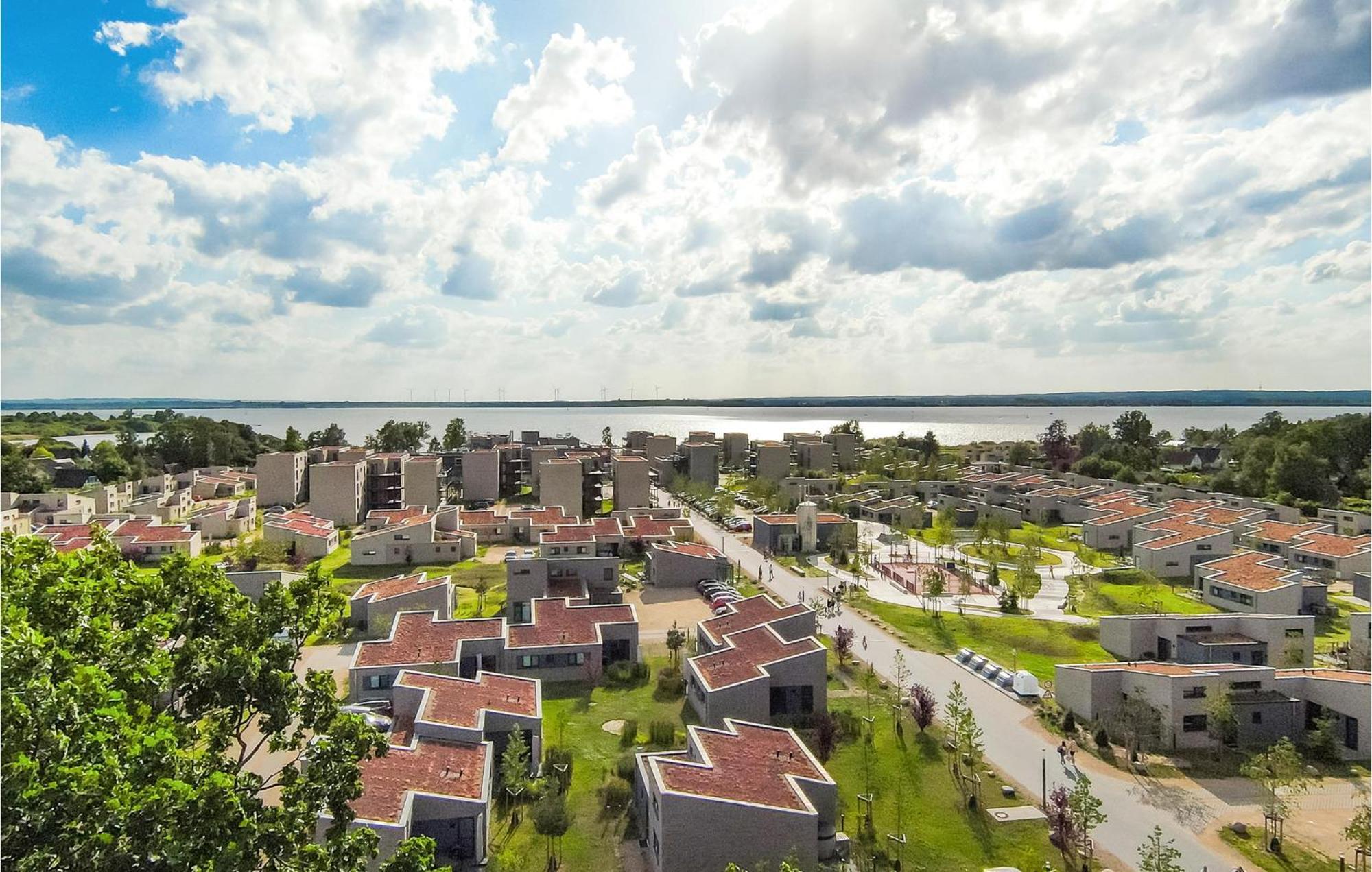 Beach Front Home In Lembruch-Duemmer See With Wifi Zewnętrze zdjęcie